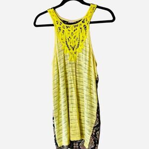 Gmmicks by BKE Mixed Media Tank Top‎ Crochet Size Small